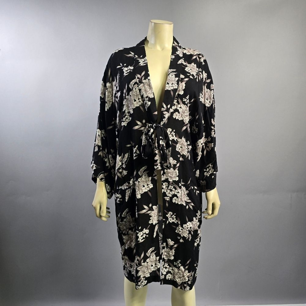Spiritual Gangster Black and White Robe Intimates Sleepwear R9